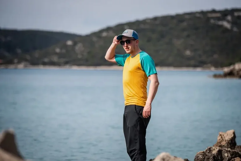 Pánské merino triko KR UVprotection140 - žlutá/smaragd